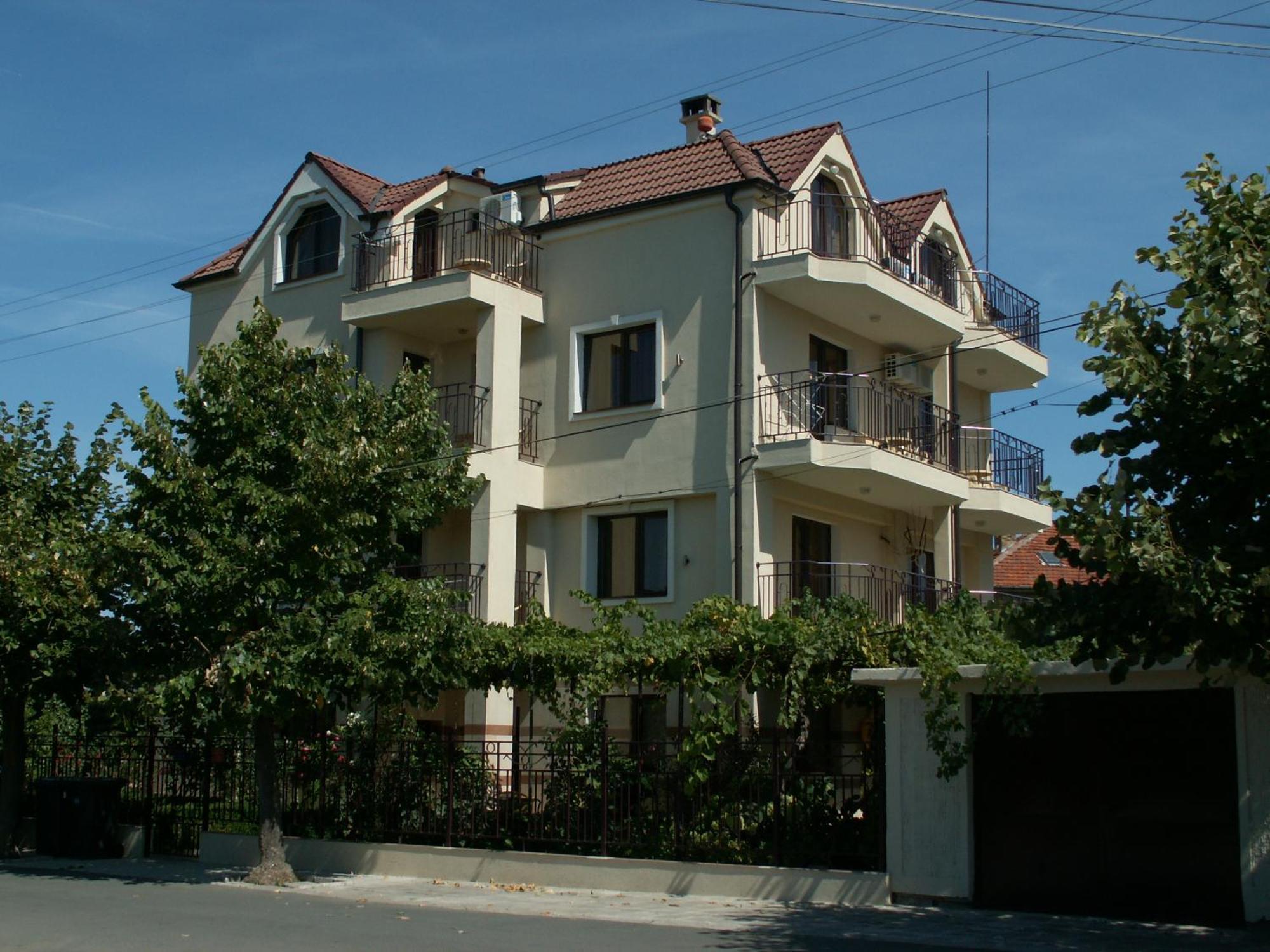 Family Hotel Bellehouse Černomorec Exterior foto