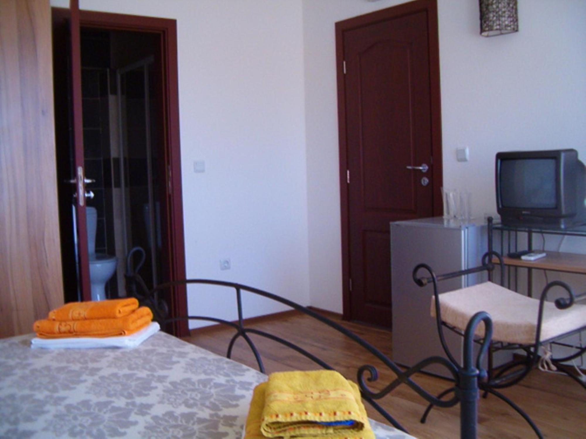 Family Hotel Bellehouse Černomorec Quarto foto